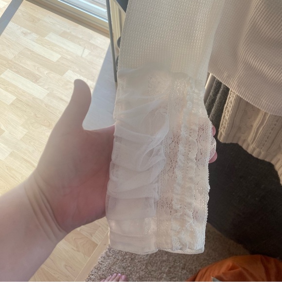 Charmant Ciel Top - Picture 5 of 6